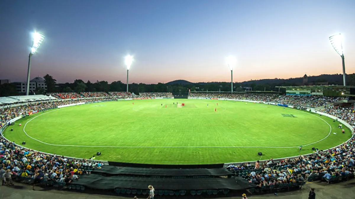 Manuka Oval Pitch Report in Hindi
